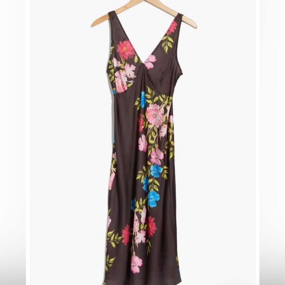 New Bene floral dress - Picture 4 of 9